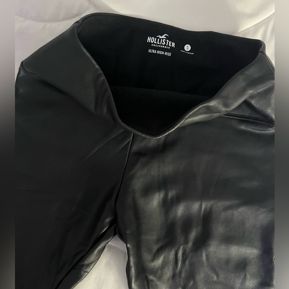 Hollister Pants - NEW ULTRA HIGH-RISE VEGAN LEATHER LEGGINGS